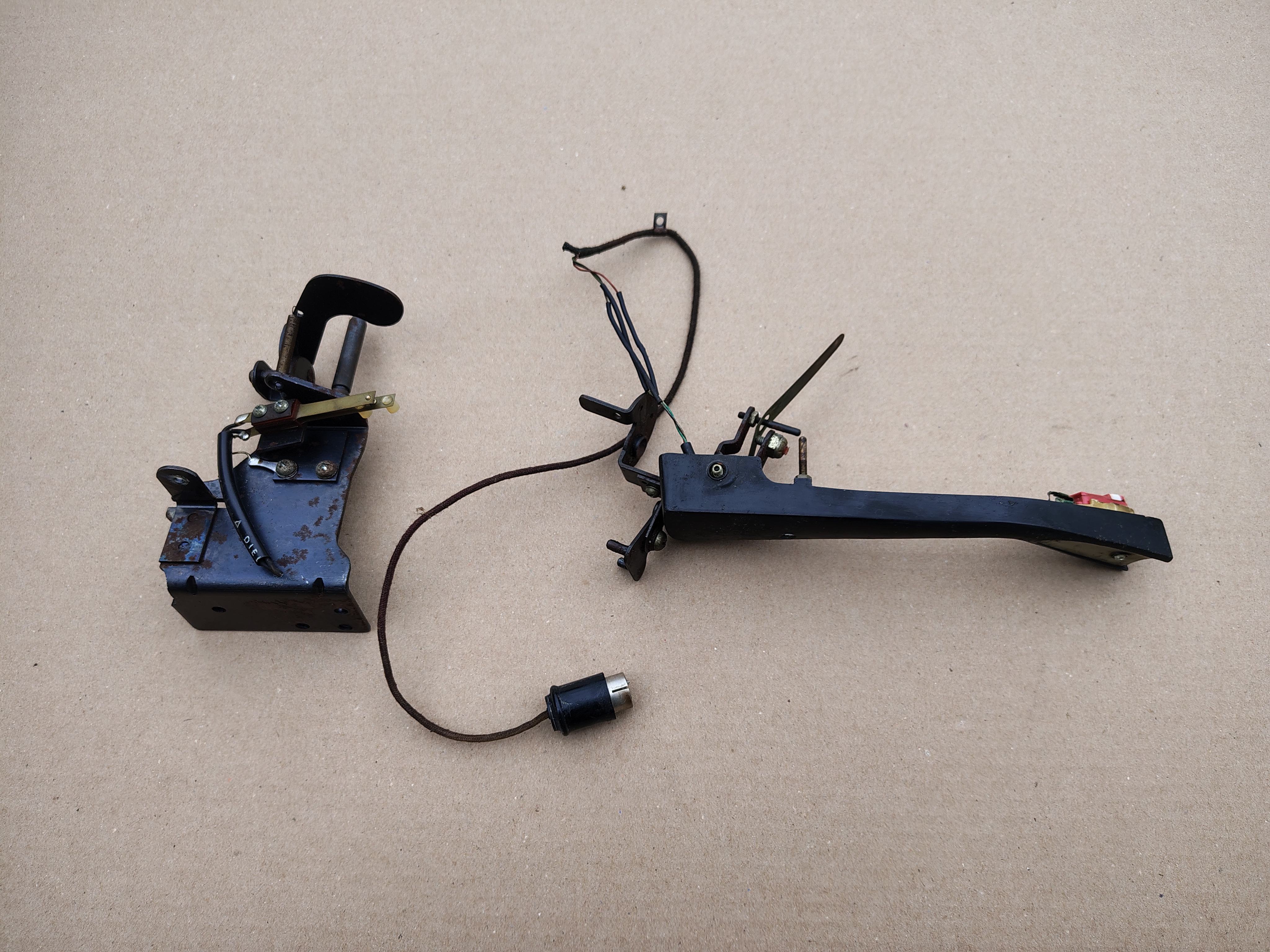 Tone Arm/ Mechnism (Rock-ola 418S/ Rhapsody (1964)