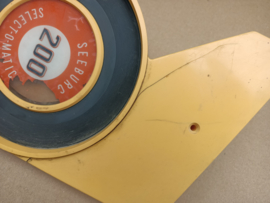 Mechanism Cap / R.H (Seeburg KD-200)