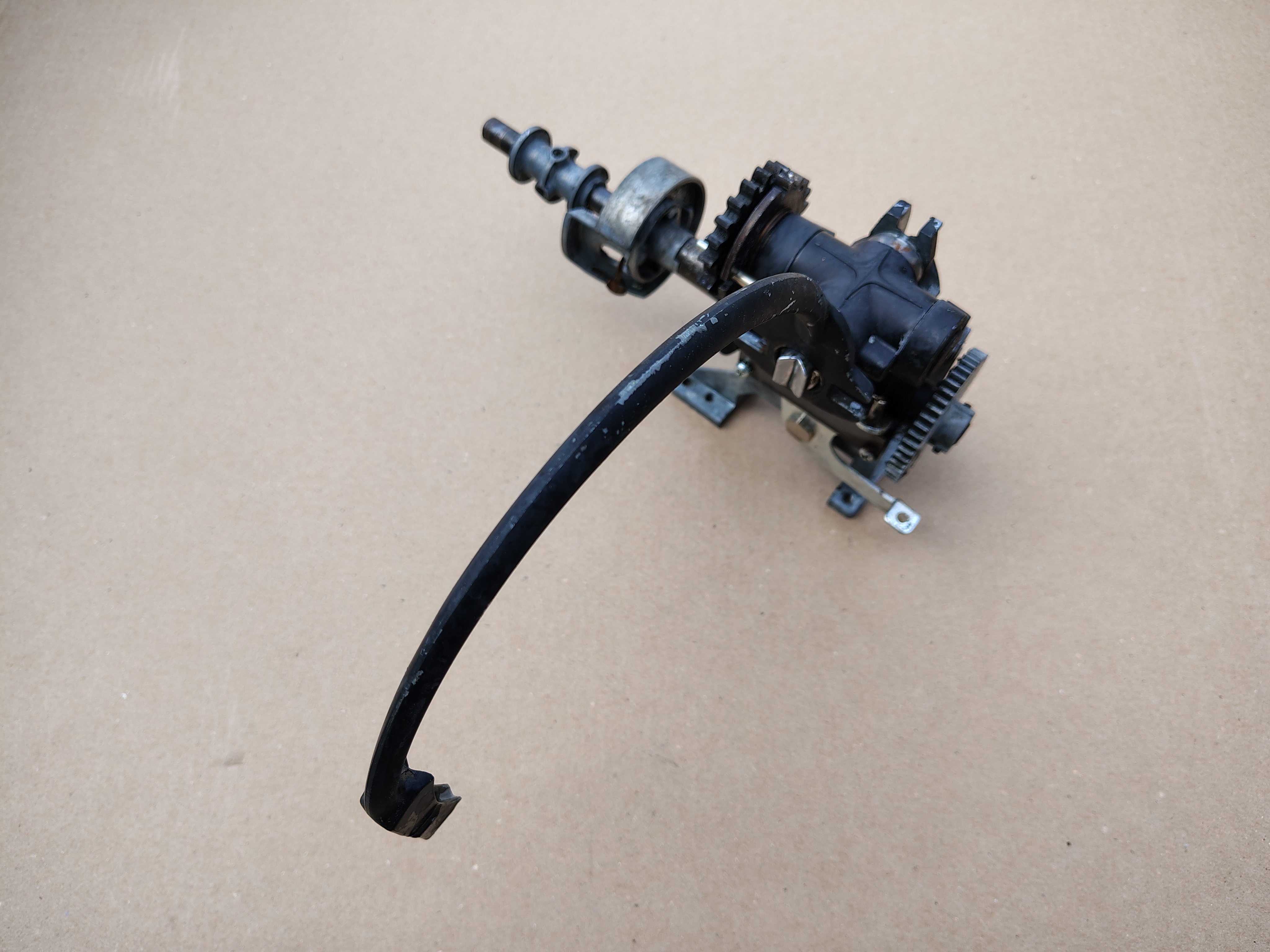 Gripper Arm / Mechanism (Rock-ola 414/ Capri II (1964)