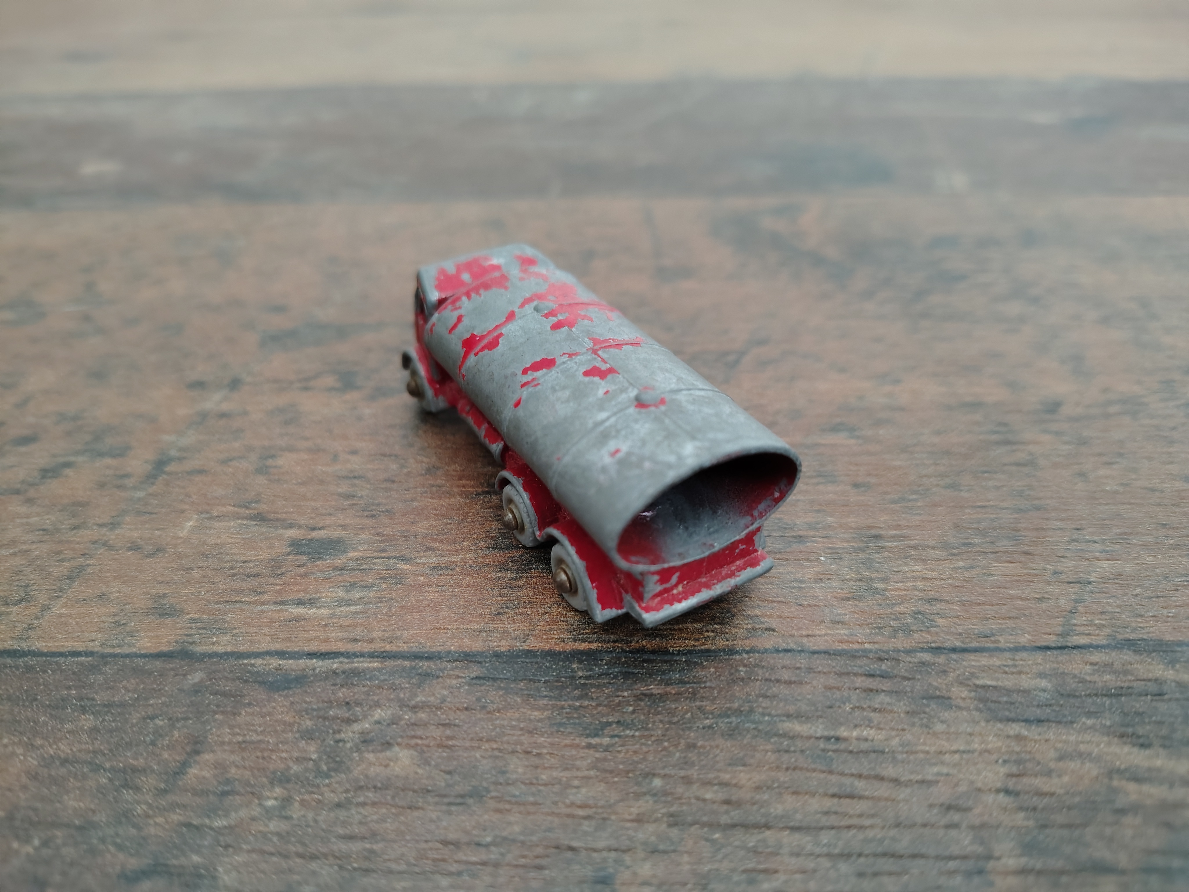Erf Truck/ Tankwagen/ Esso/ 1955/ Lesney / Matchbox