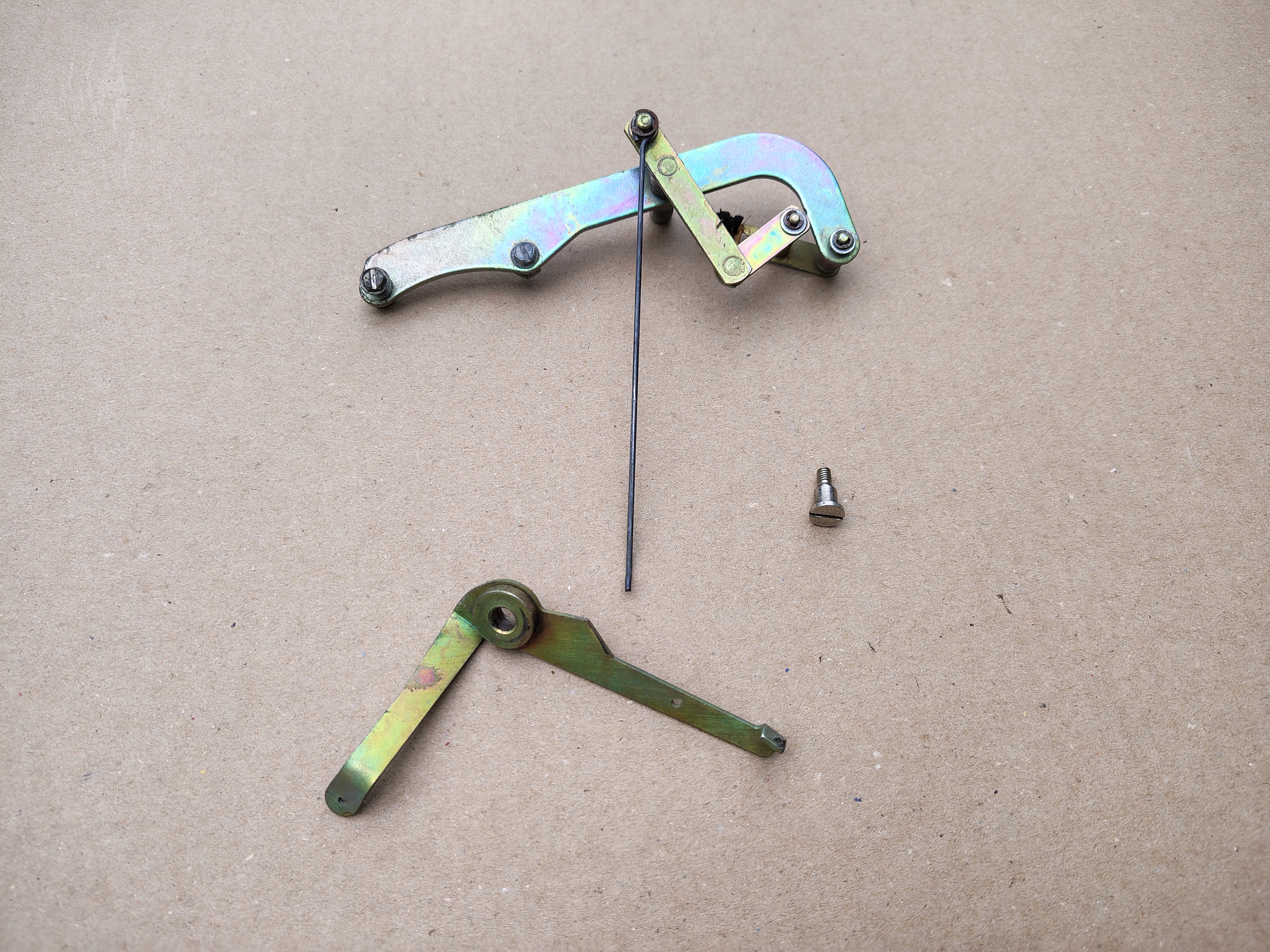 Brush + Stripper Plate/ Mechanism (Seeburg Disco/ SMC1)