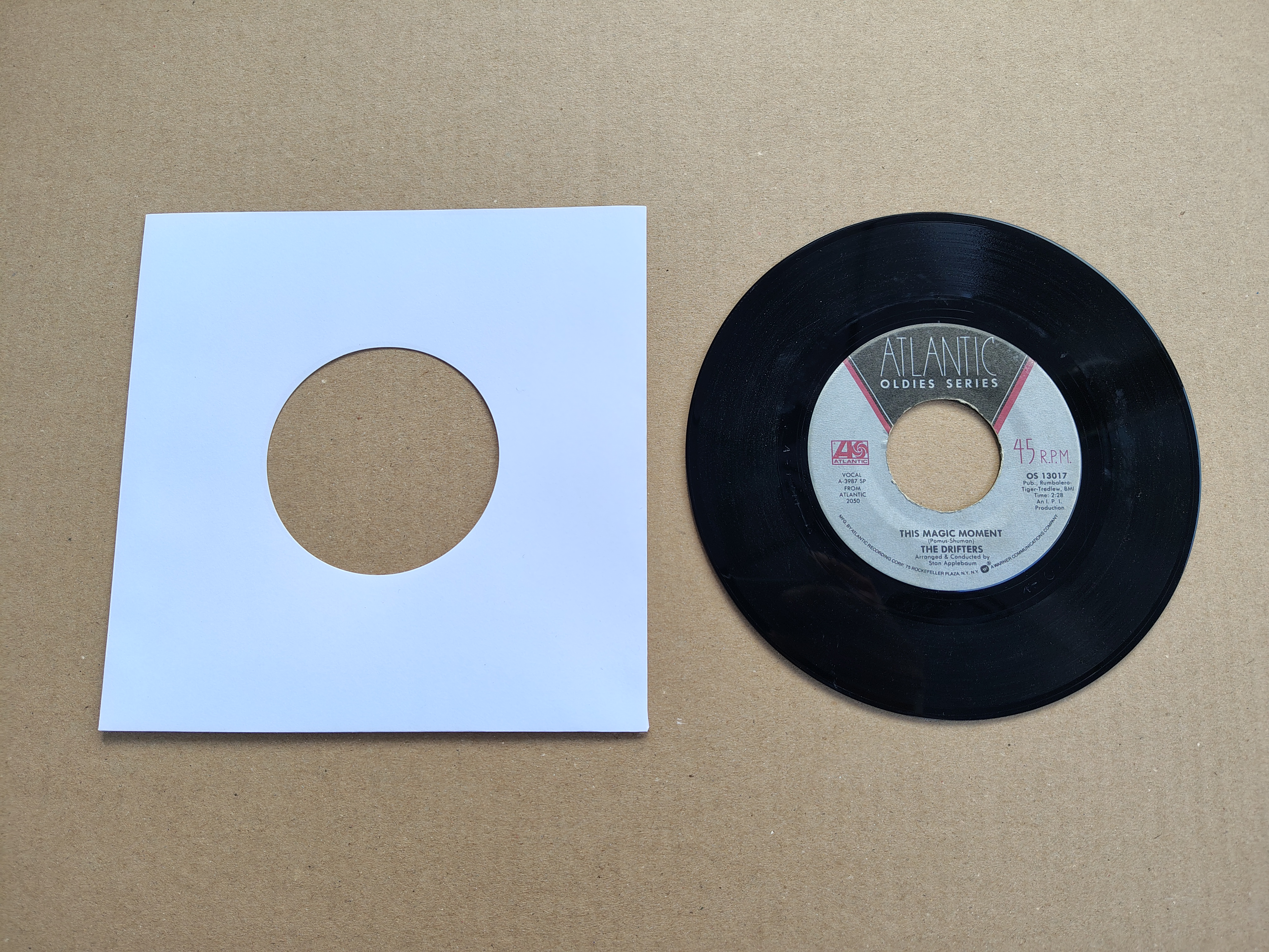 7" Single: The Drifters - This Magic Moment (1960) USA