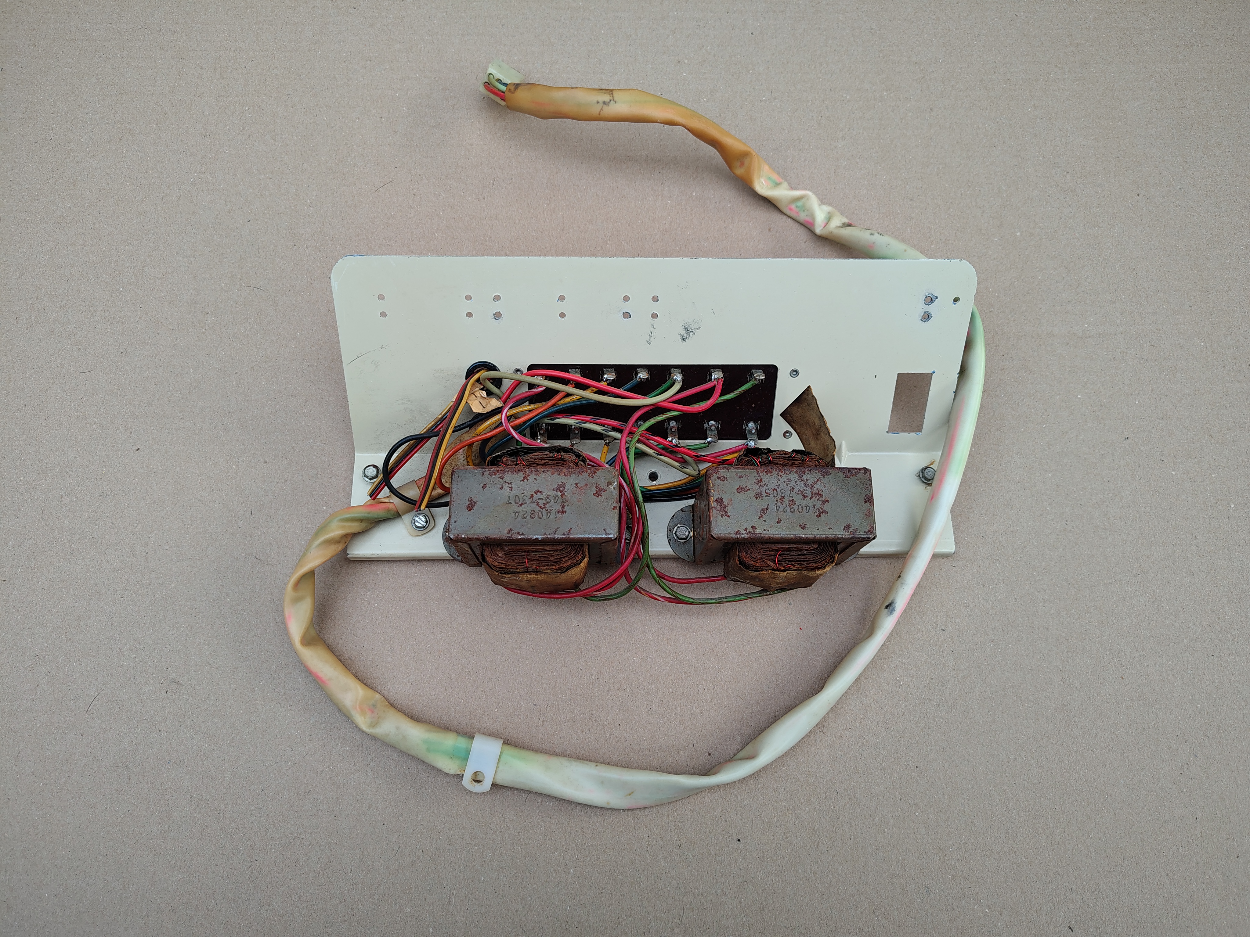 Output Transformer Assembly (Wurlitzer 3710/3700)