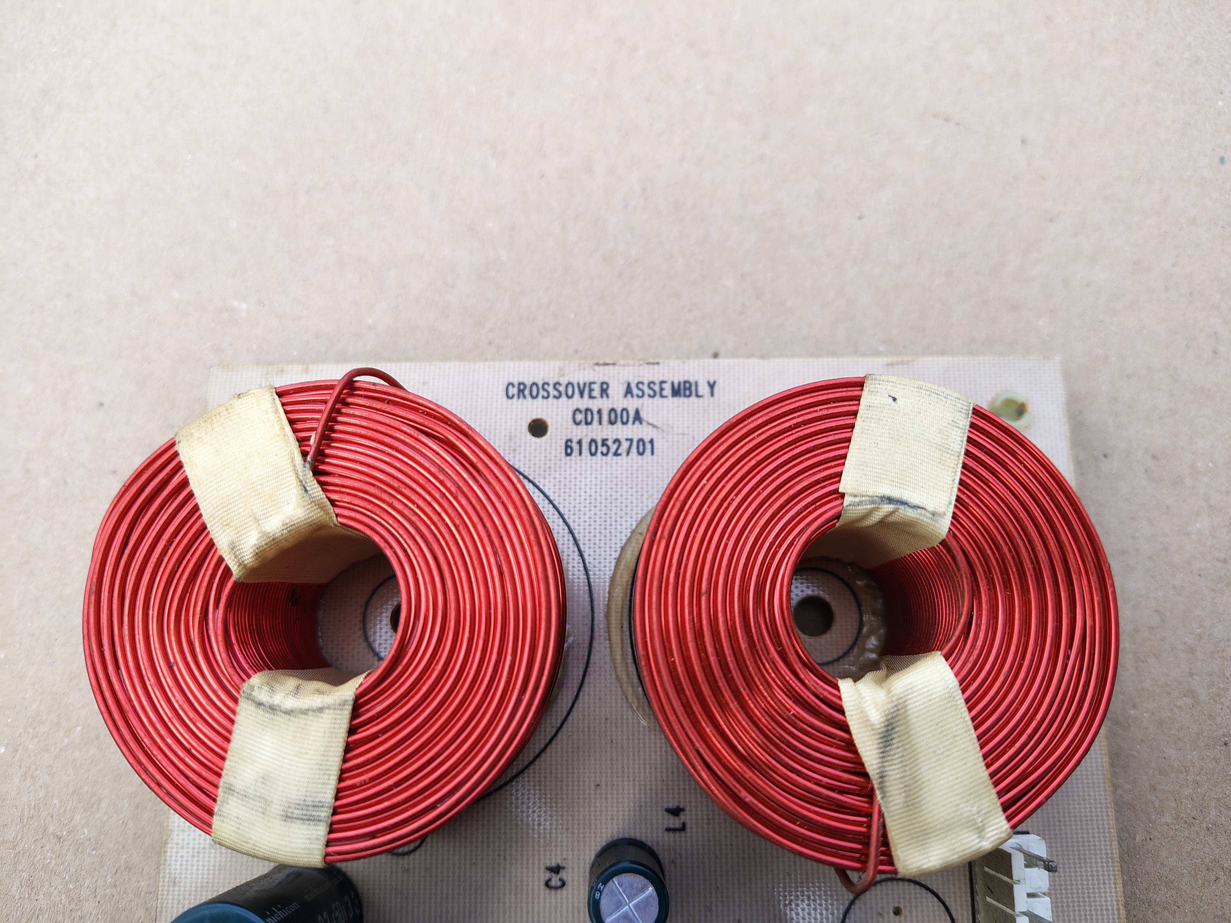 Crossover Network Speaker Board/ 61052701 (Rowe-AMi/ CD100A)