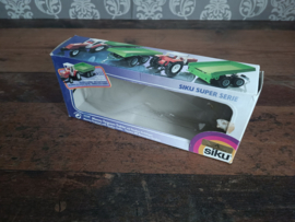 BOX/  Siku 2229: Massey Ferguso/ Tractor/1:55