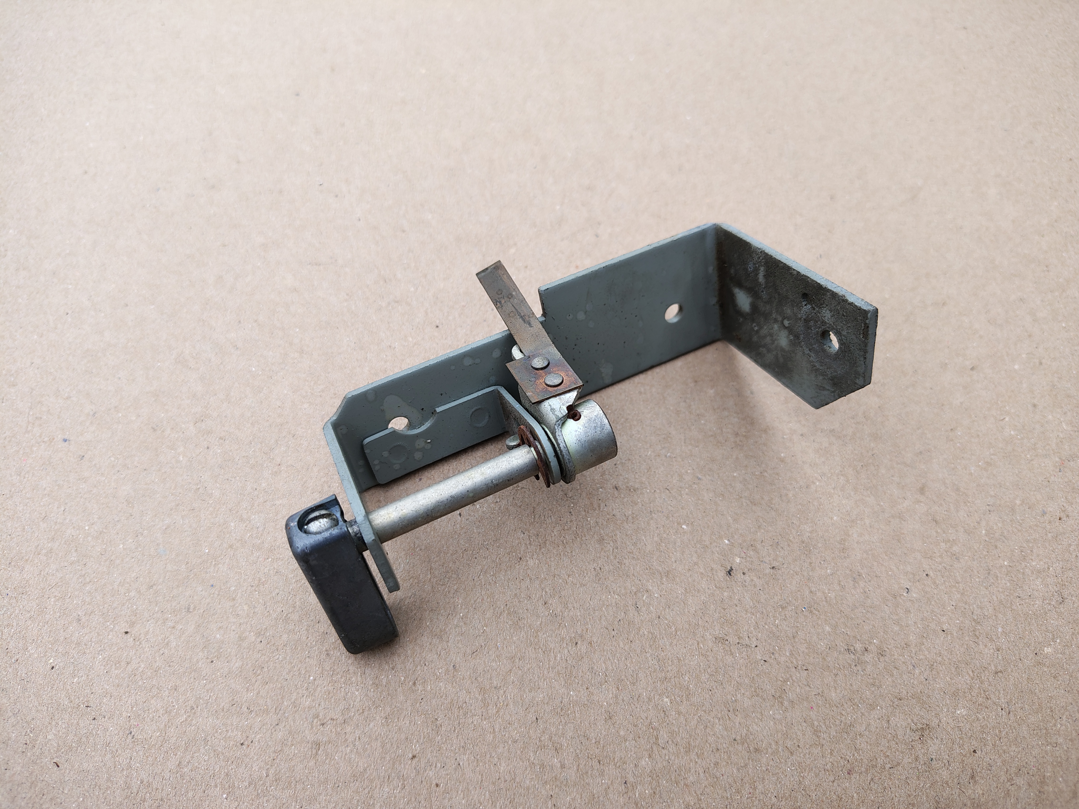 Playmeter Reset Lever/ Mechanism (Wurlitzer 3000)