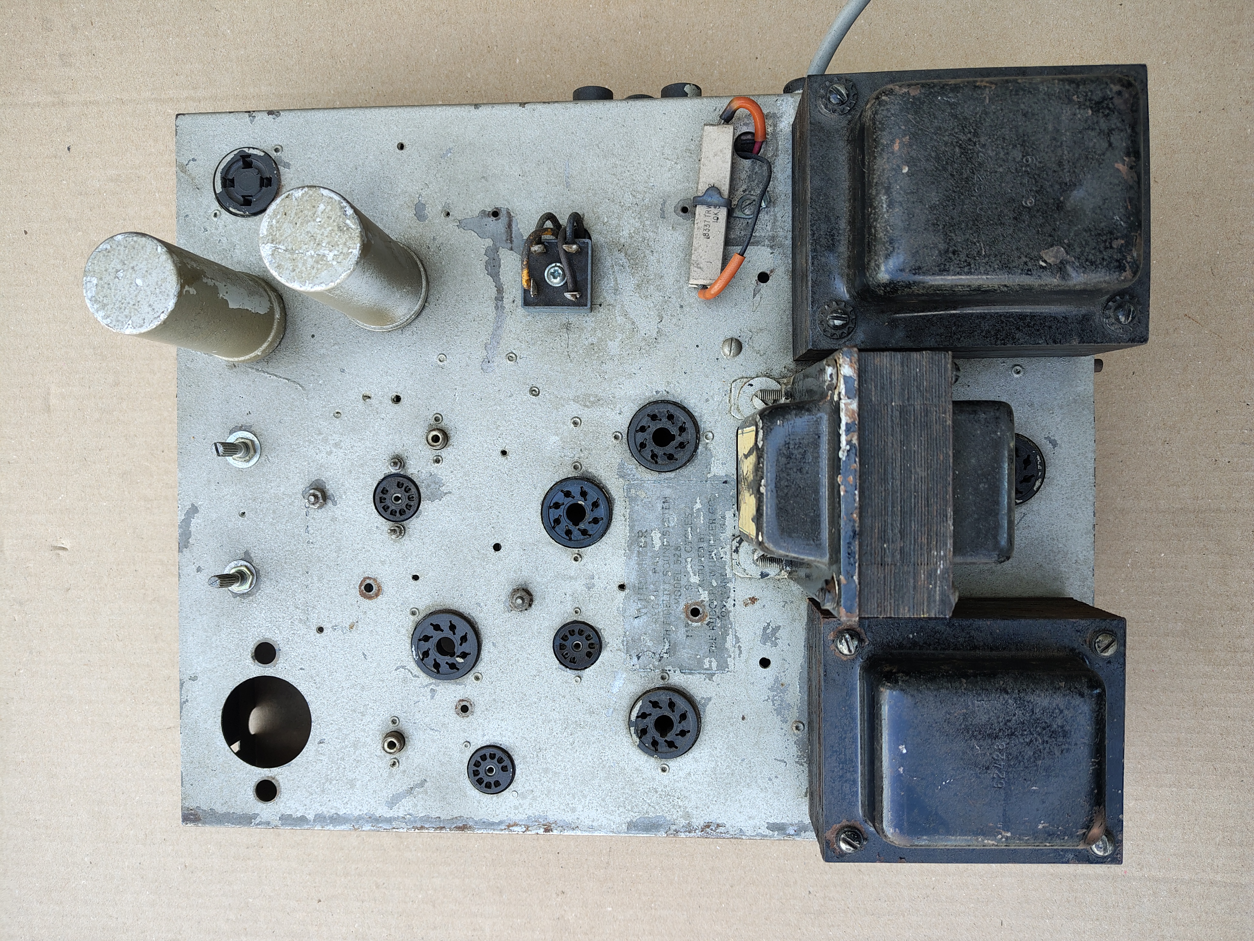 Tube Ampilier 528 (Wurlitzer 1800)