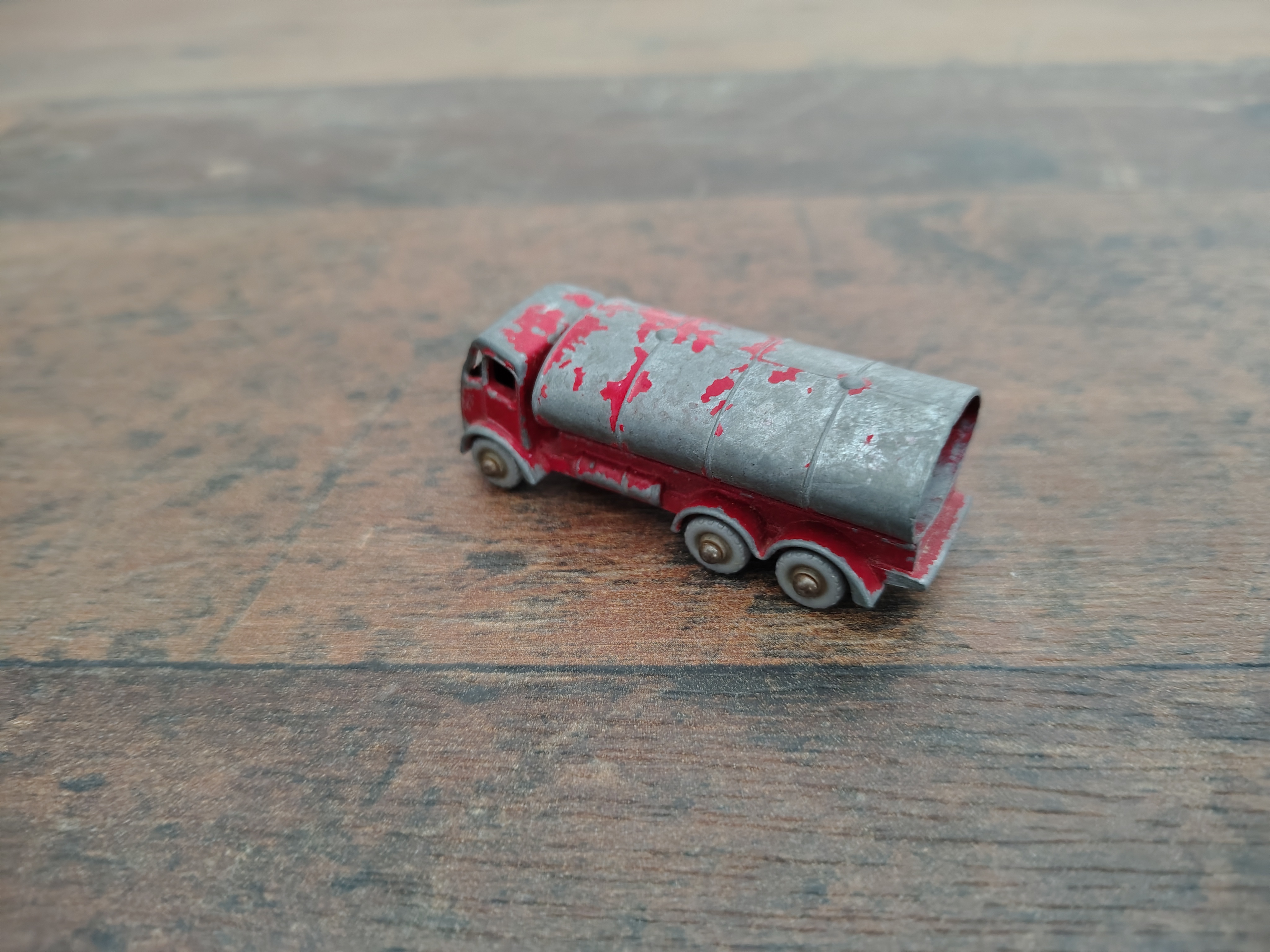Erf Truck/ Tankwagen/ Esso/ 1955/ Lesney / Matchbox