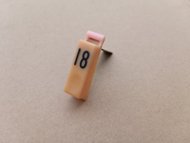 Push Button "18"  (Rock-ola Tempo 2/ 1478)