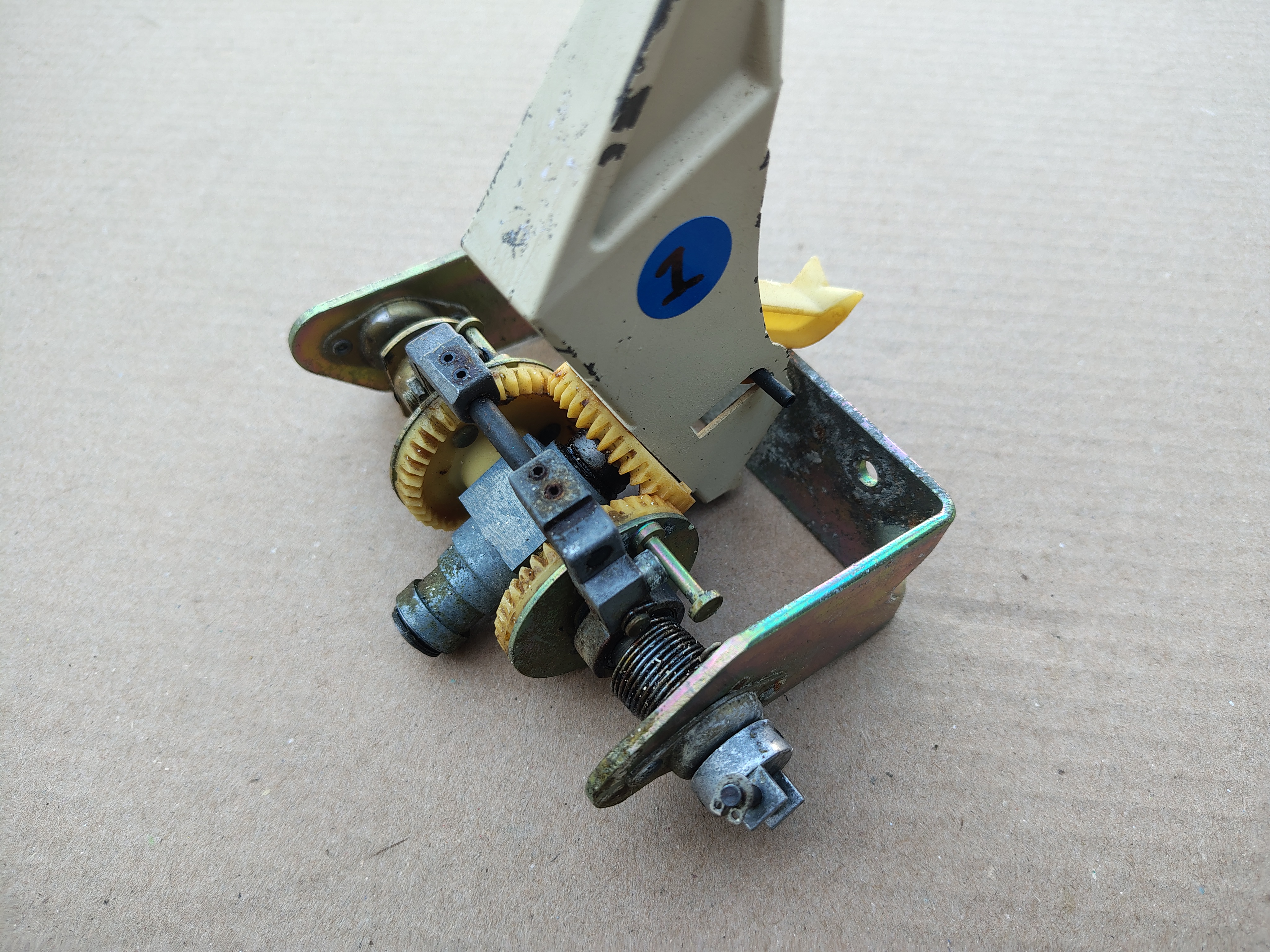 Gripper Arm/ Mechanism (Wurlitzer/ Div)