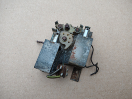 Coil/ Trip Contact (Seeburg KD-200)