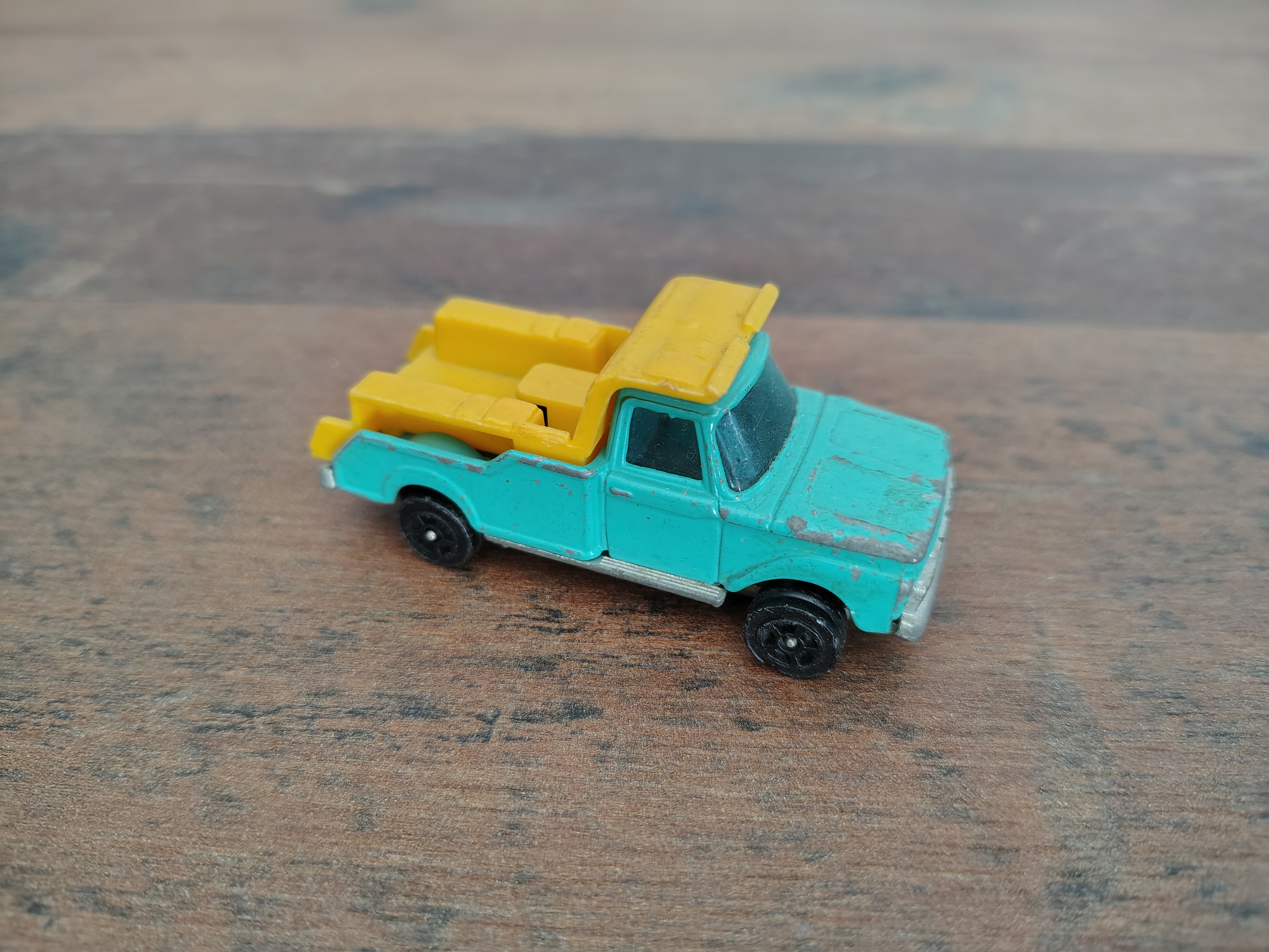 Ford Camper/ Pick-up/ 1969/ Corgi Juniors