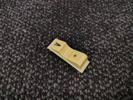 Push Button/ " V " (NSM Prestige) White