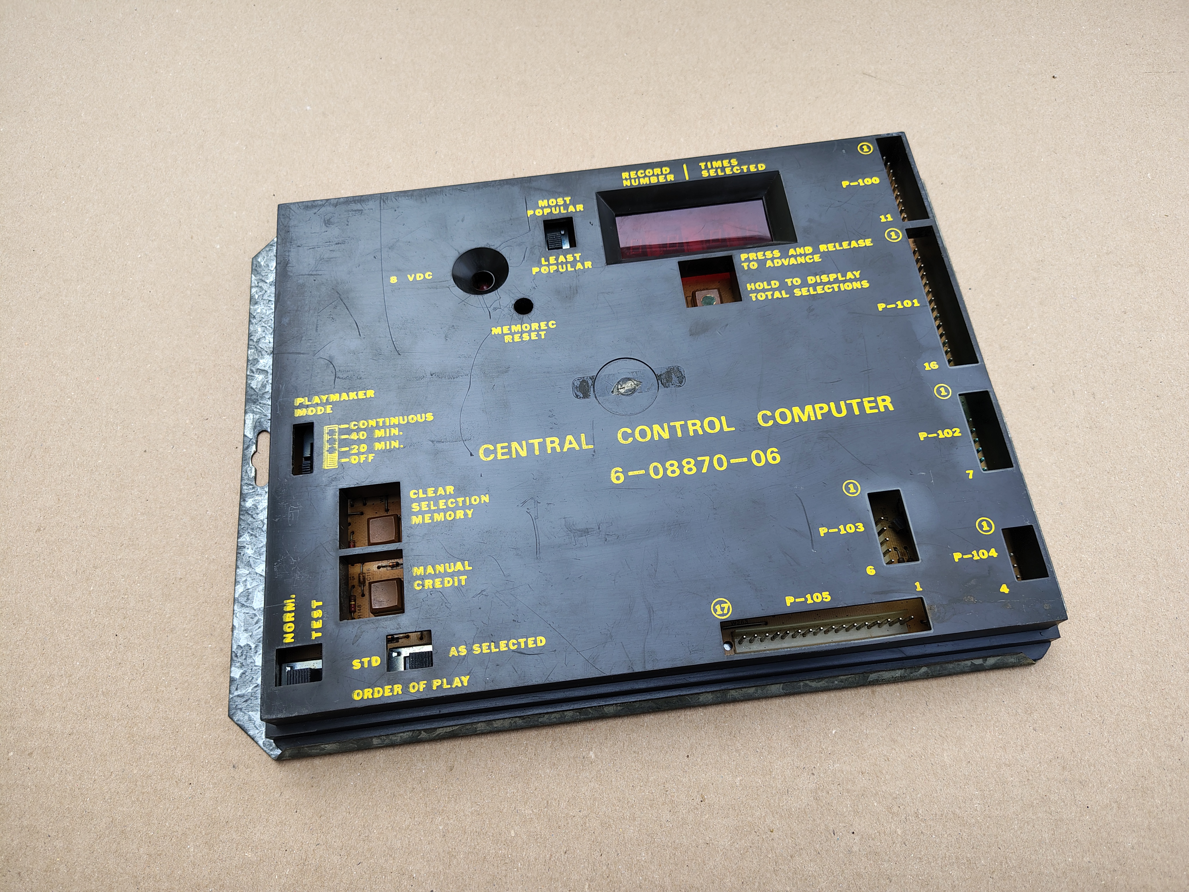 Center Control Computer/ 6-08871-04 (Rowe-AMi/ R84/R85/R85/R87/R88)