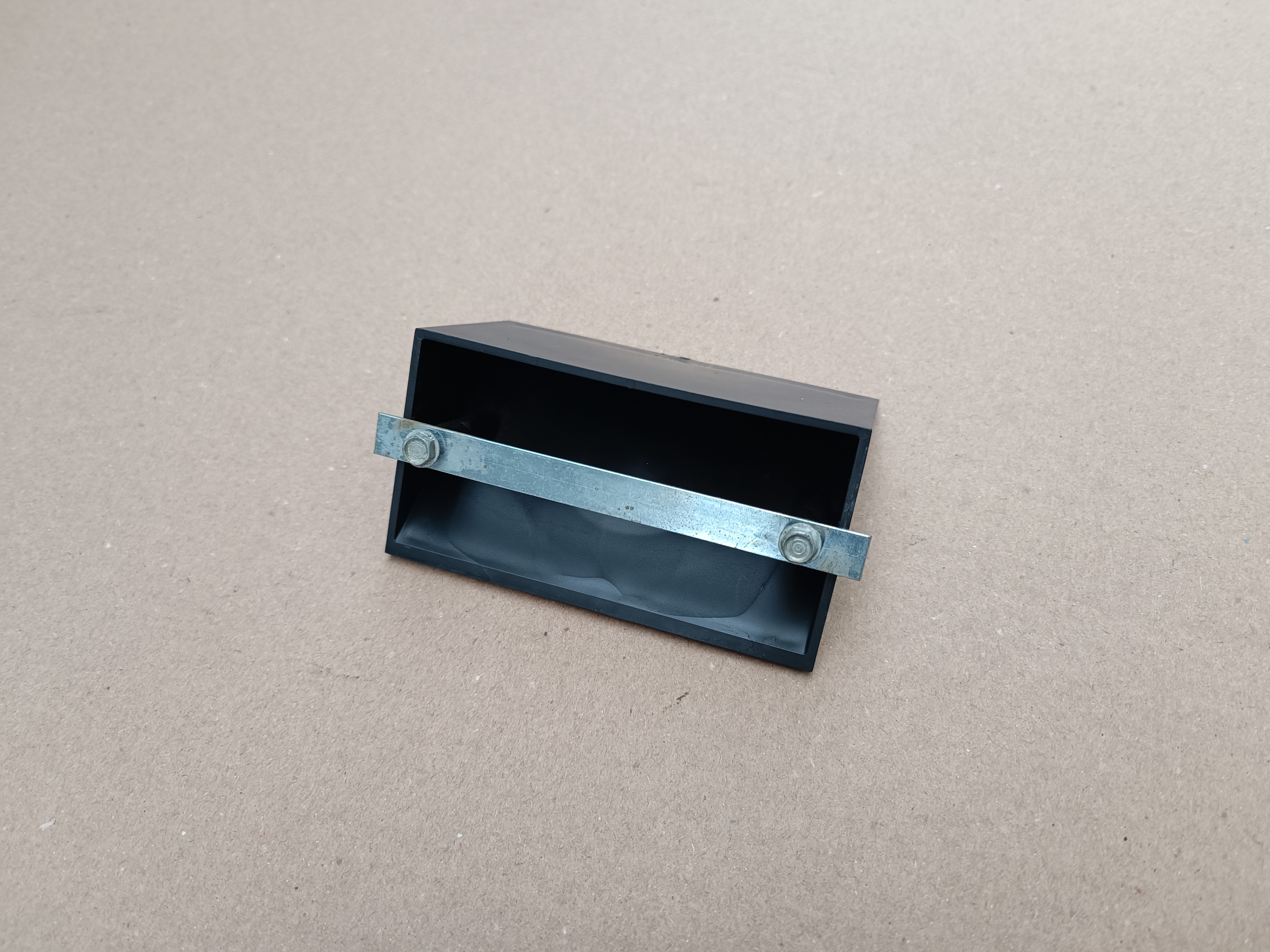 Bill Acceptor Frame Insert (Rock-Ola Div)