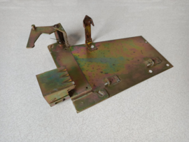 Mouting Plate & Spring Catch Assy (Wurlitzer 2700)
