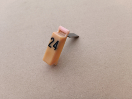 Push Button "24"  (Rock-ola Tempo 2/ 1478)
