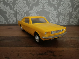 Plastic: Ford Mustang Fastback (1965) 30cm