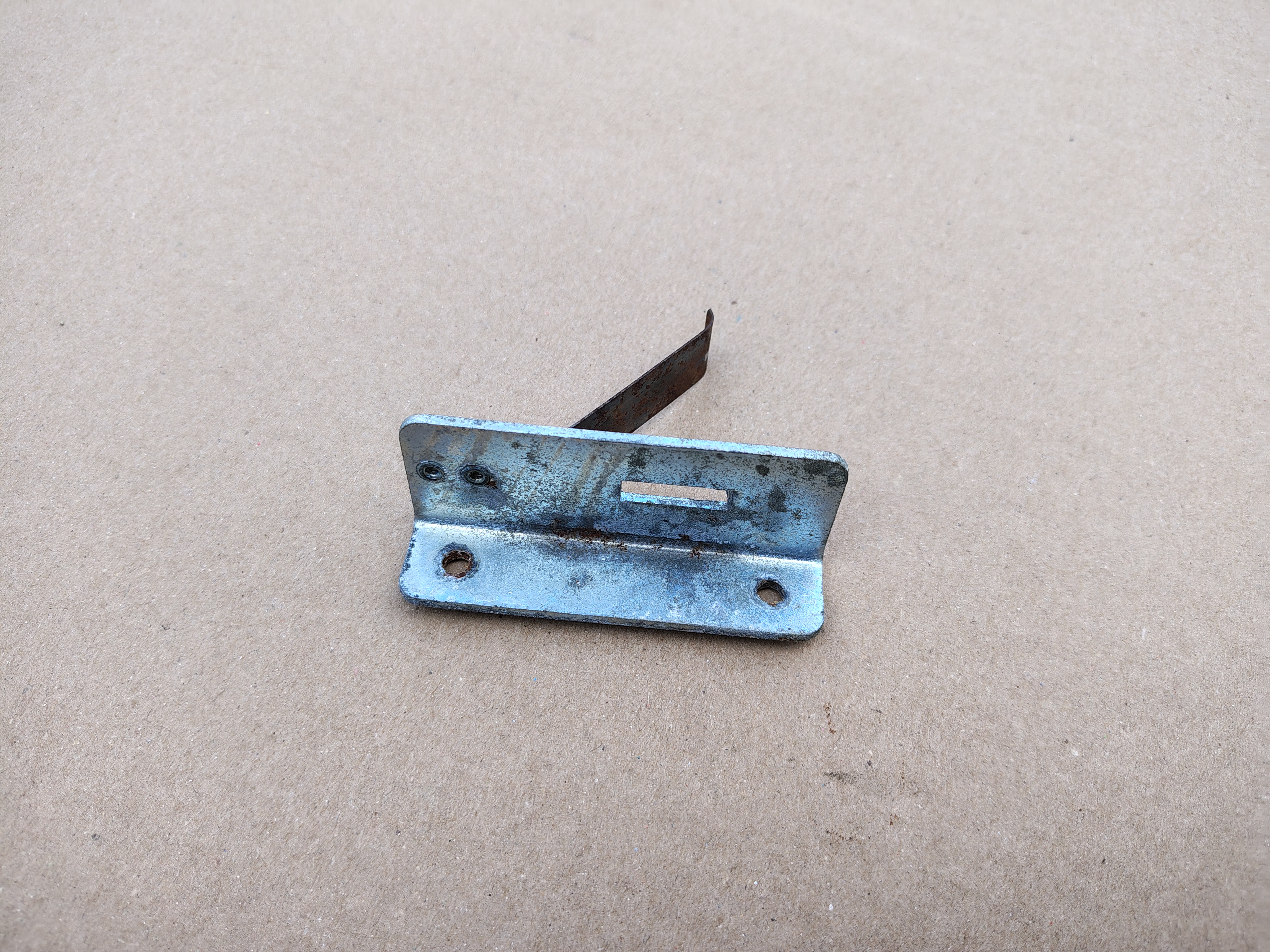 Dome Stay Bracket/ (Rock-ola 418S/ Rhapsody (1964)