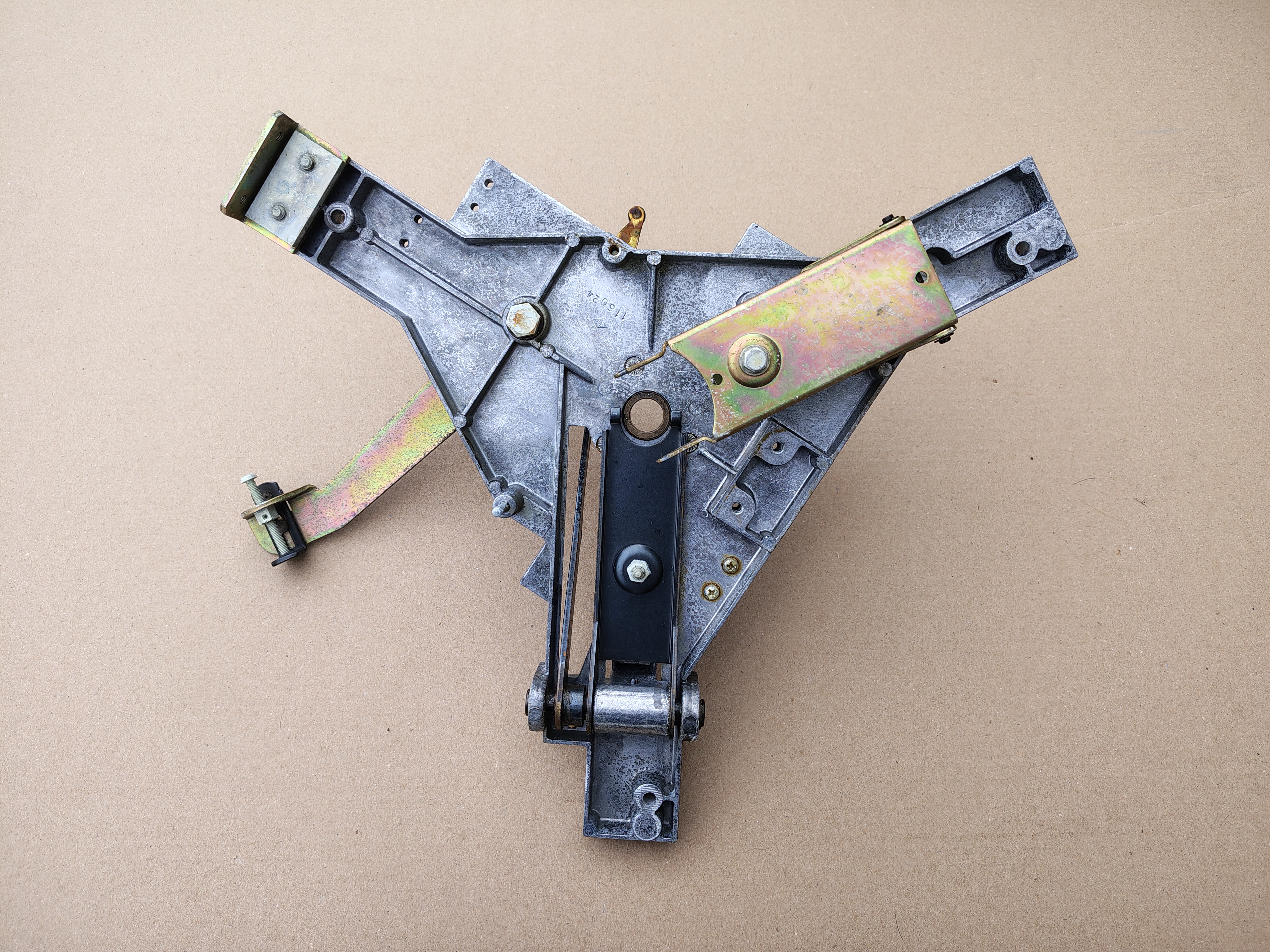 Chassis Frame Casting & Plate Assy /Record Changer (Wurlitzer 3000)