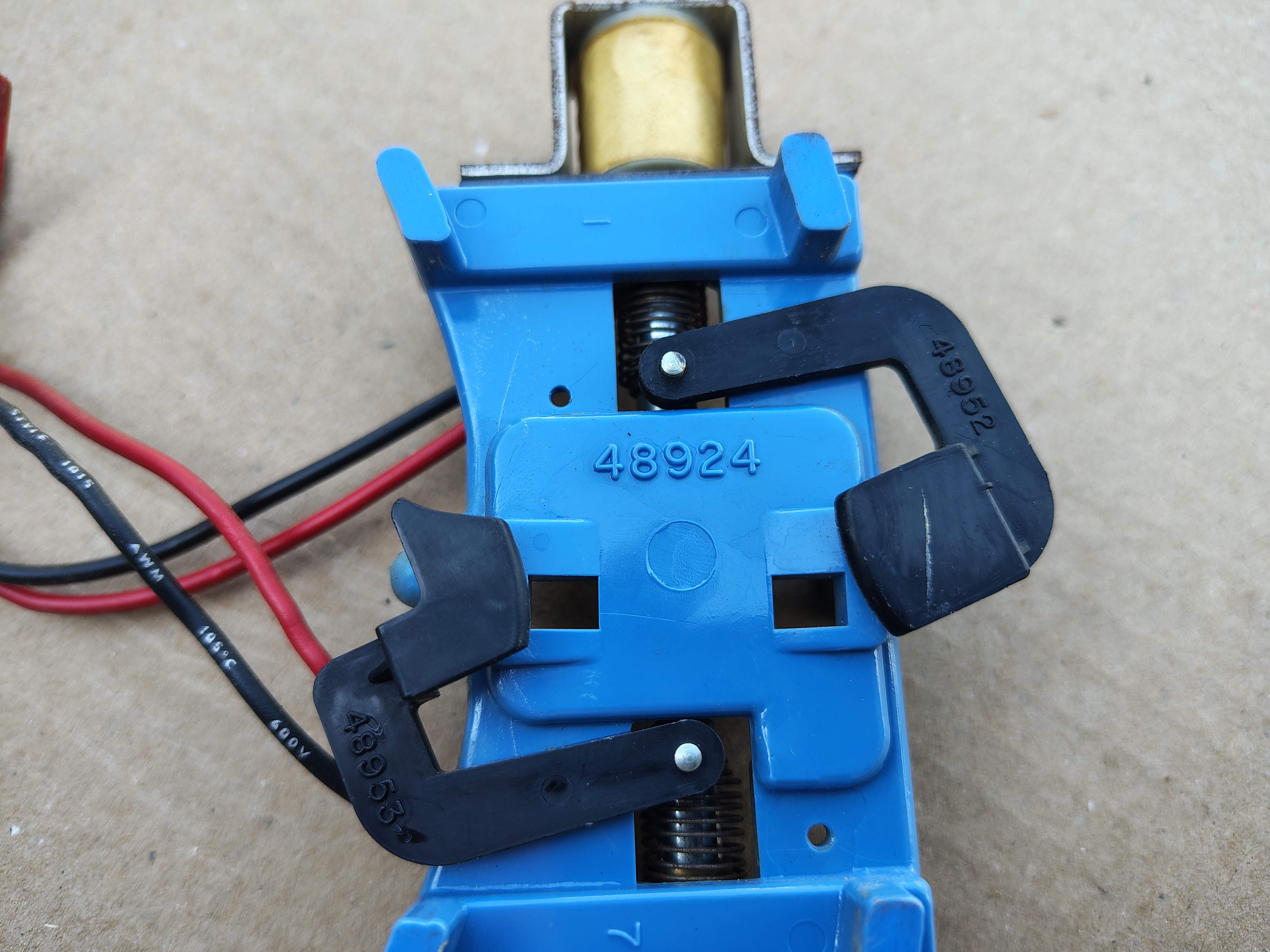 Carriage Housing + Coil/ Mechanism (Rock-Ola 442/464)