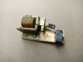 Latch Solenoid Switch/ Mechanism (Wurlitzer 3700 Americana) Side 1