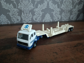 Mercedes Truck + Boat Trailer / Super kings / Matchbox 1980