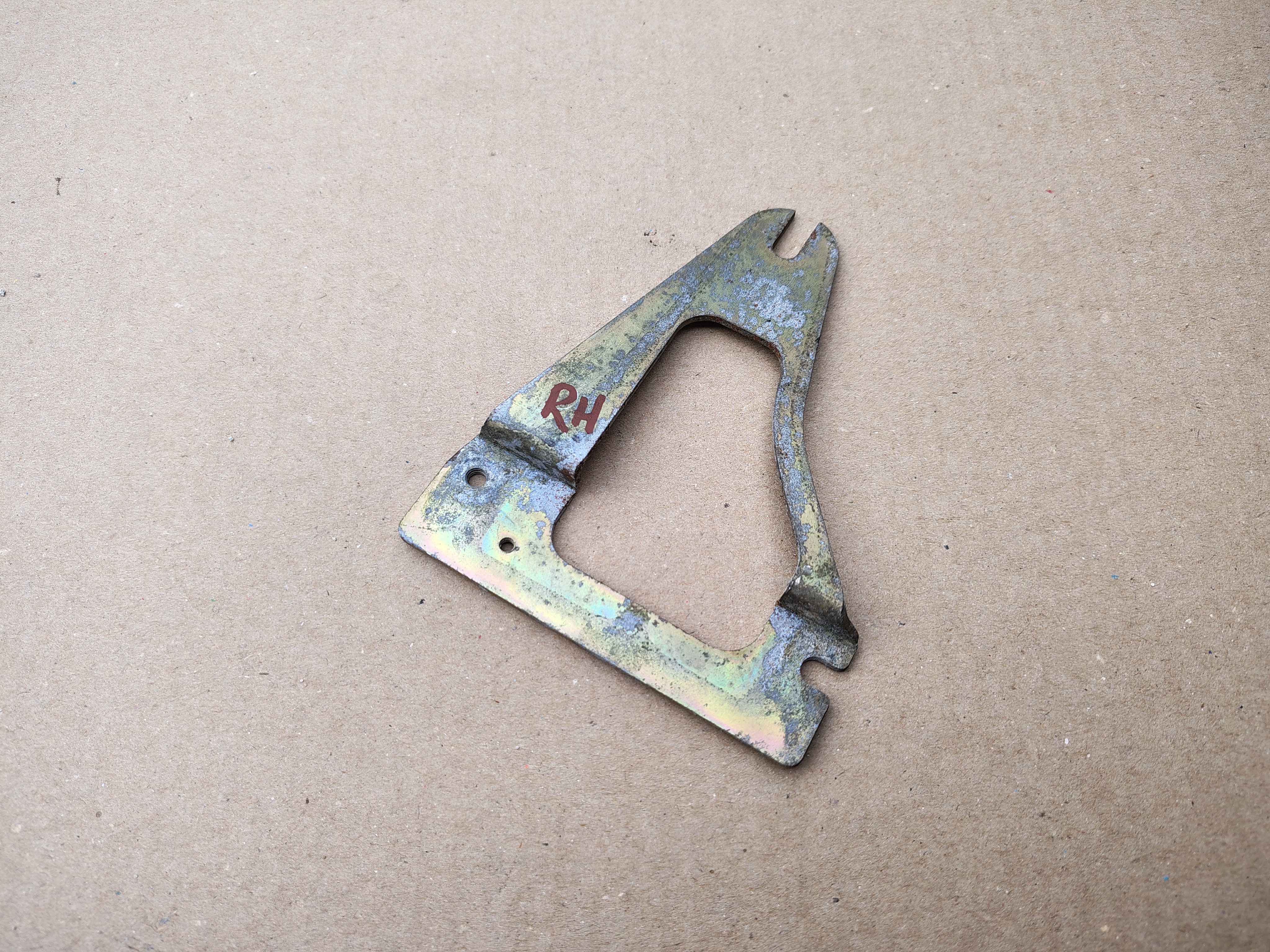 Push Button Panel/ Casting Bracket/ RH (Wurlitzer 3000)