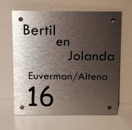 Naambord 13