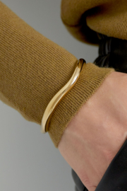 BANGLE ARMBAND BRAVE BABE-GOUD