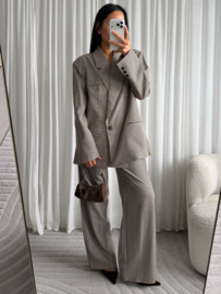 OVERSIZED BLAZER & WIDE LEG PANTALON