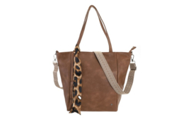 Macon camel damestas