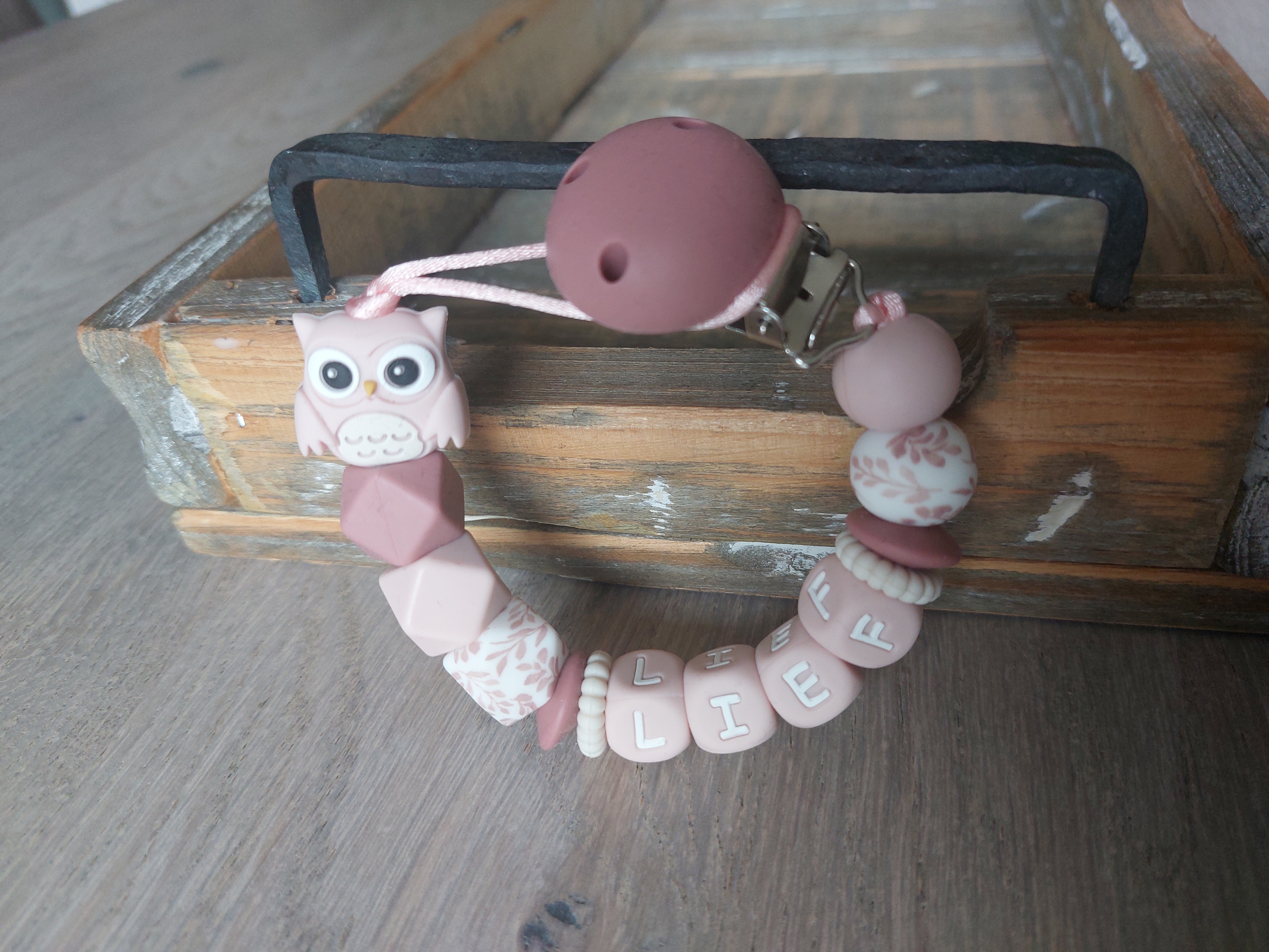Speenkoord lief met uil roze