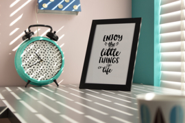 Poster Tekst Zwart Wit A4 // Enjoy The Little Things In Life