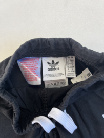 Adidas broekje maat 74