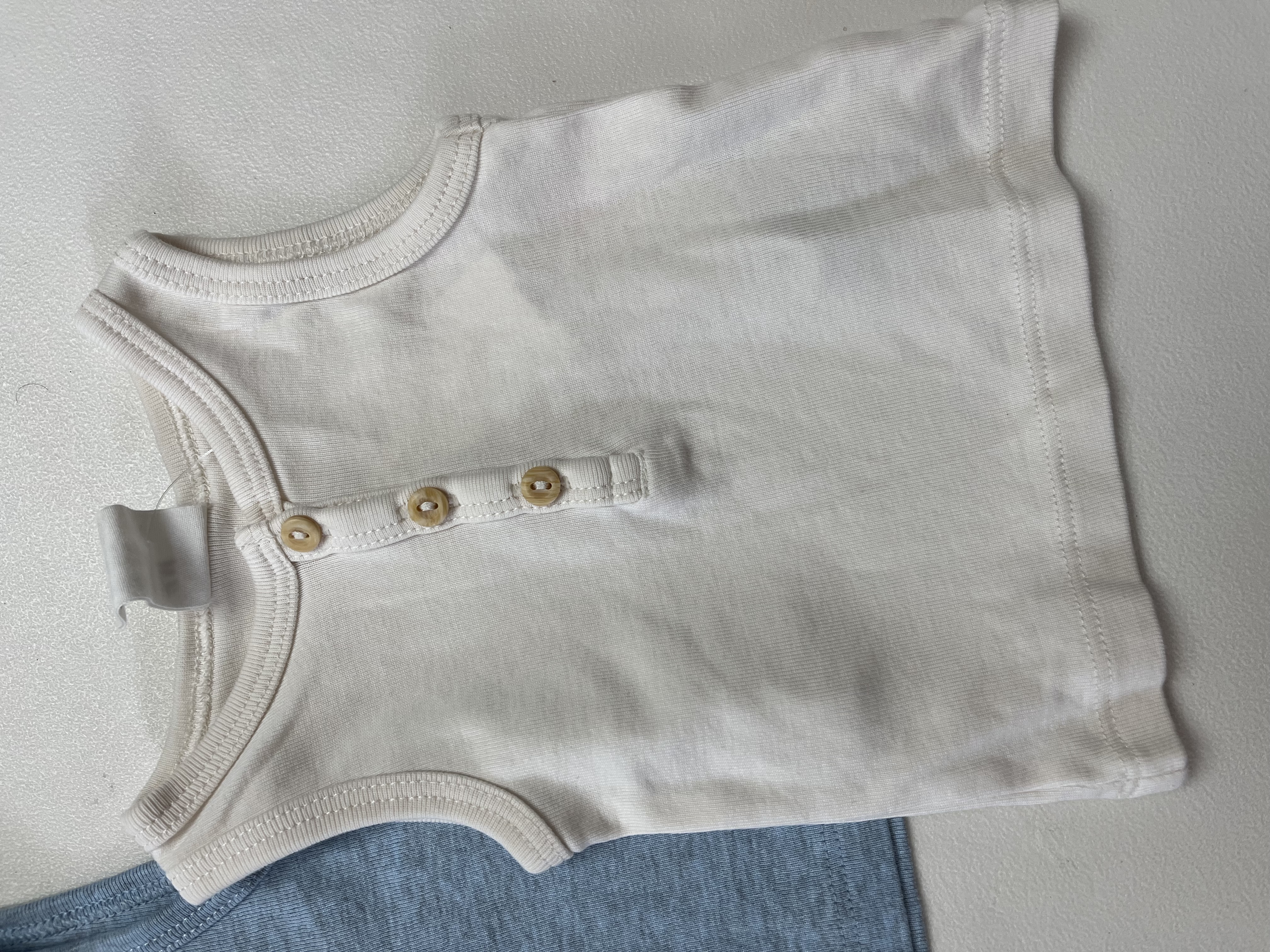 H&M twee hemdjes maat 50