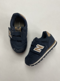 New Balance schoentjes naar 22,5