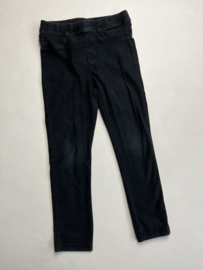 Zara tregging draagmaat 110