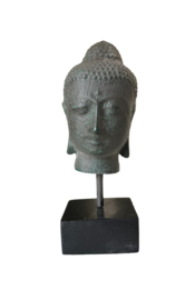 Buddha grijs oxi  op stand 6x6x16cm