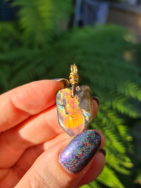 Labradorite pendant (gold)