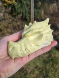 Gele serpentijn draak