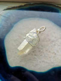 Aura coated candle quartz pendant