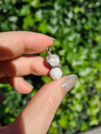 Howlite pendant (silver plated)