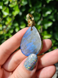 Labradorite pendant royal blue