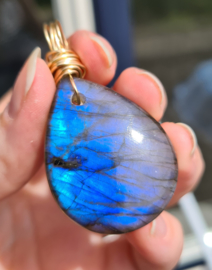 Labradorite pendant royal blue