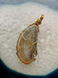 Agate pendant (brown)