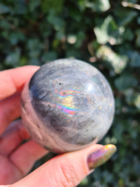 Labradorite sphere (silver/rainbow)