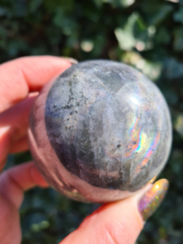 Labradorite sphere (silver/rainbow)