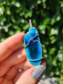 Agate pendant (dark blue)