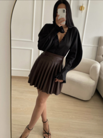 Satijnen blouse met pofmouwen